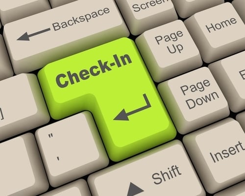 Check-in online con un tasto del computer