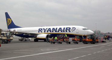 Ryanair permetterà un secondo bagaglio a mano in cabina