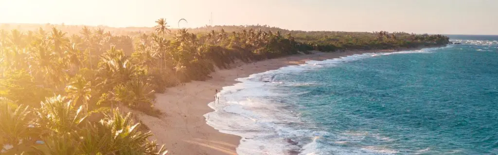 spiaggia al tramonto
