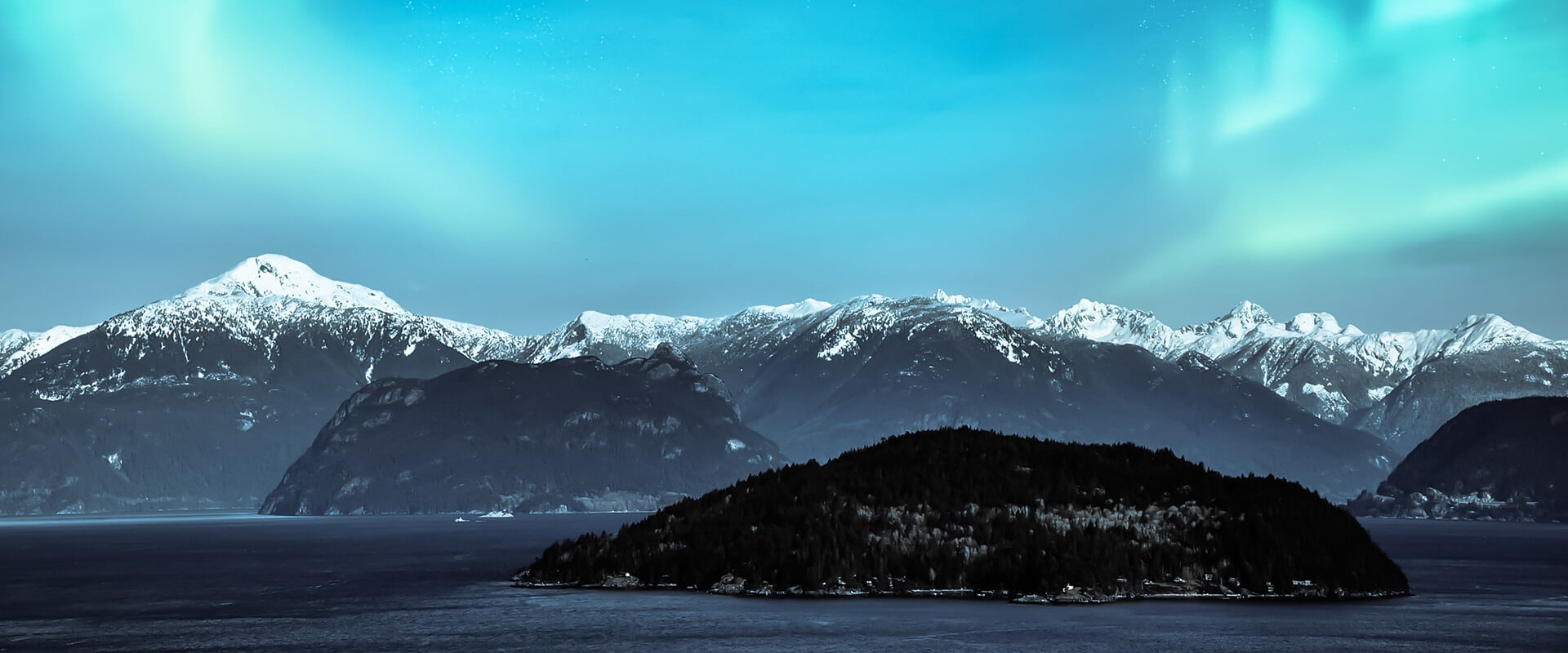 Strada innevata a Praga per Natale