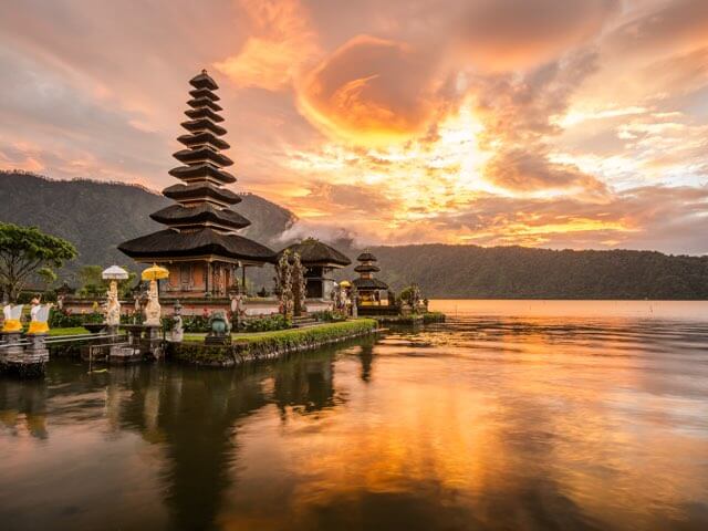 Prenota un volo + hotel per Bali con eDreams.it