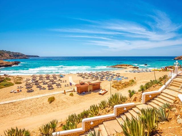 Prenota un volo + hotel per Ibiza con eDreams.it