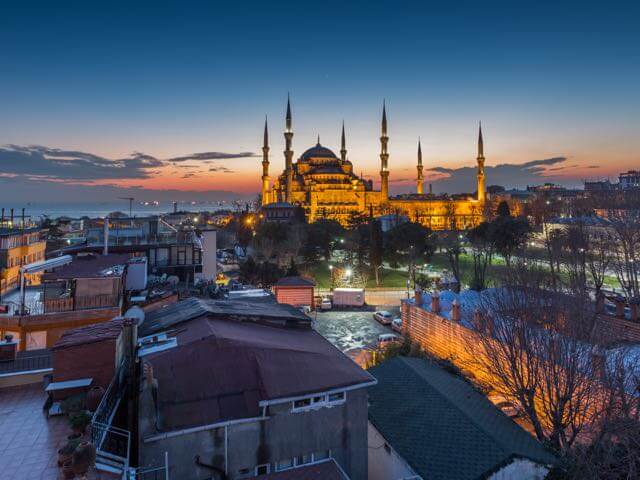 Prenota un volo + hotel per Istanbul con eDreams.it