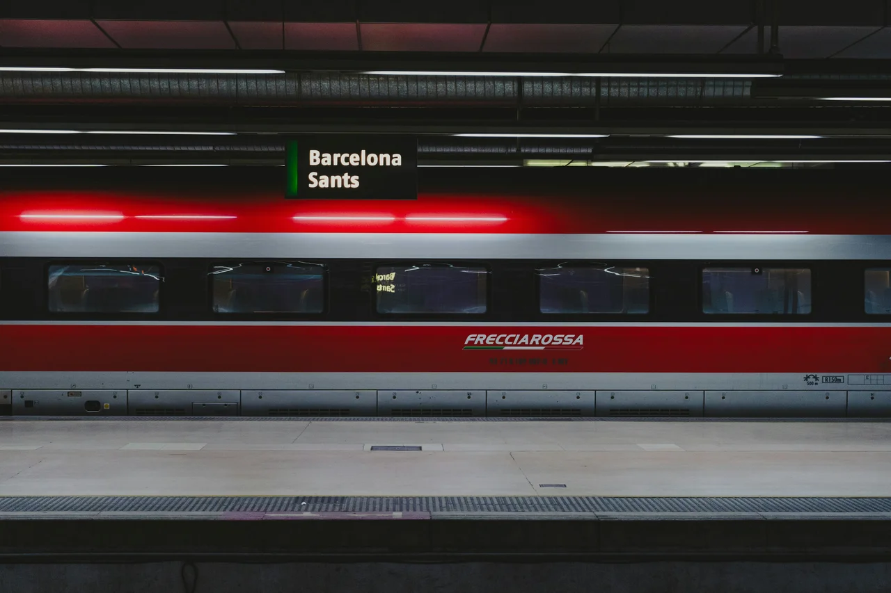 Treno in viaggio per le vacanze